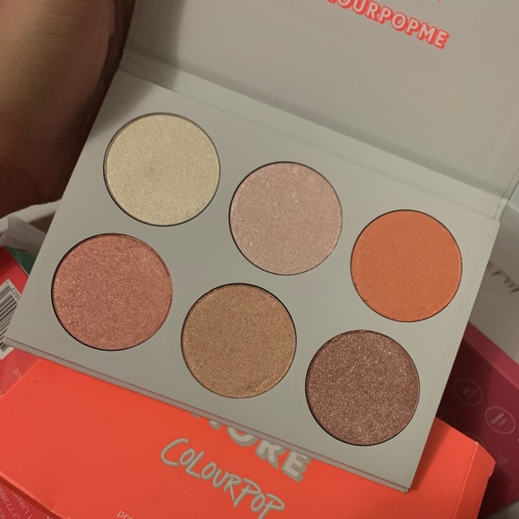 COLOURPOP BUNDLE. - Picture 6 of 6